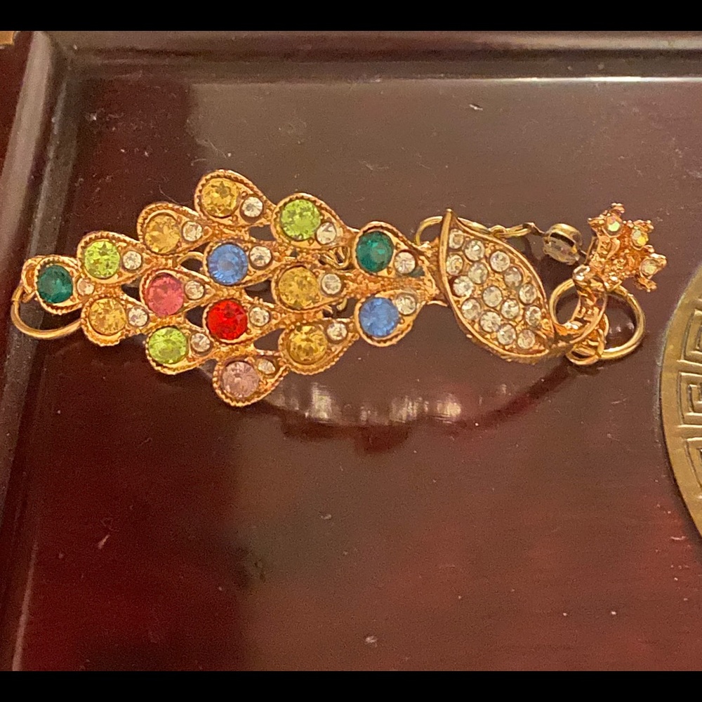 Peacock bracelet with lab simulated gemstones